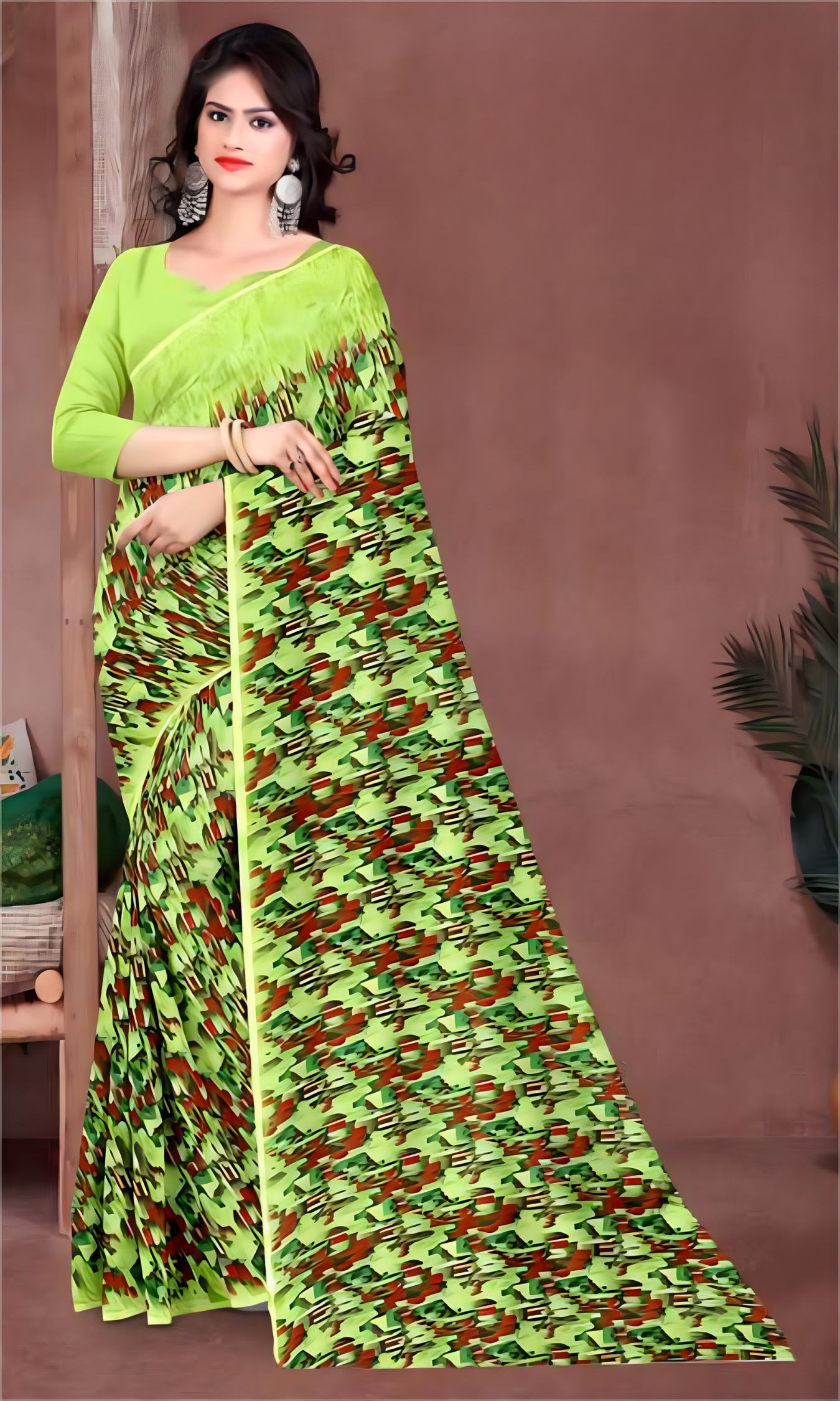 Loose Print Saree With Un Stitched Blouse
