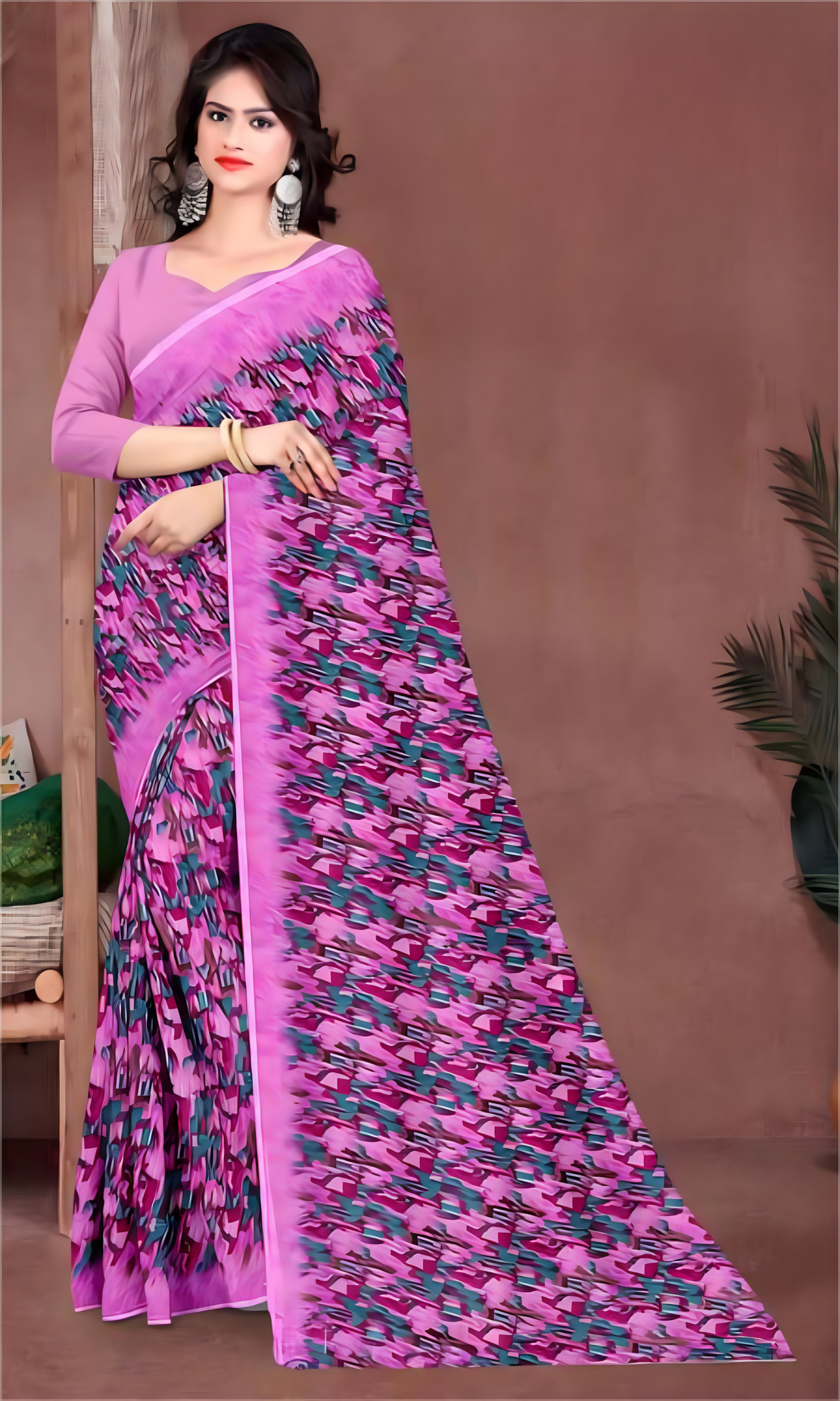 Loose Print Saree With Un Stitched Blouse